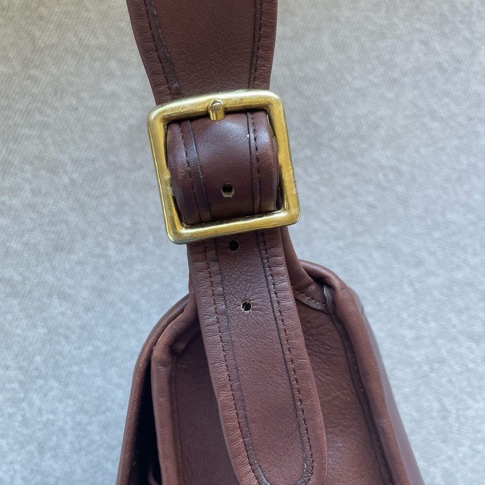 Vintage 80s Coach Musette Bag, Mocha - Picture 5 of 16